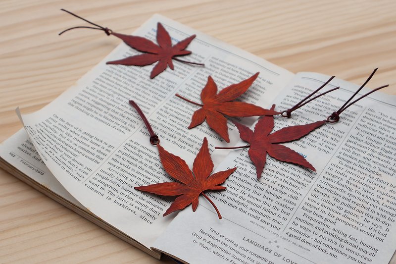 Tainan Metalwork|Japanese Maple Leaf Brooch/Bookmark/Pendant|Group of one person|Cultural Coin|Course - งานโลหะ/เครื่องประดับ - ทองแดงทองเหลือง 