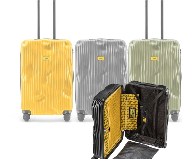 CRASH BAGGAGEイエロー キャリーケース Amazon.com | CRASH BAGGAGE Stripe Suitcase | Yellow | 36L