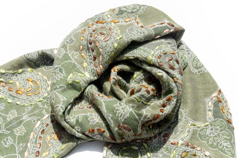 Cashmere/boiled wool shawl/knitted scarf/embroidered scarf/cashmere shawl-green - ผ้าพันคอถัก - ขนแกะ สีเขียว