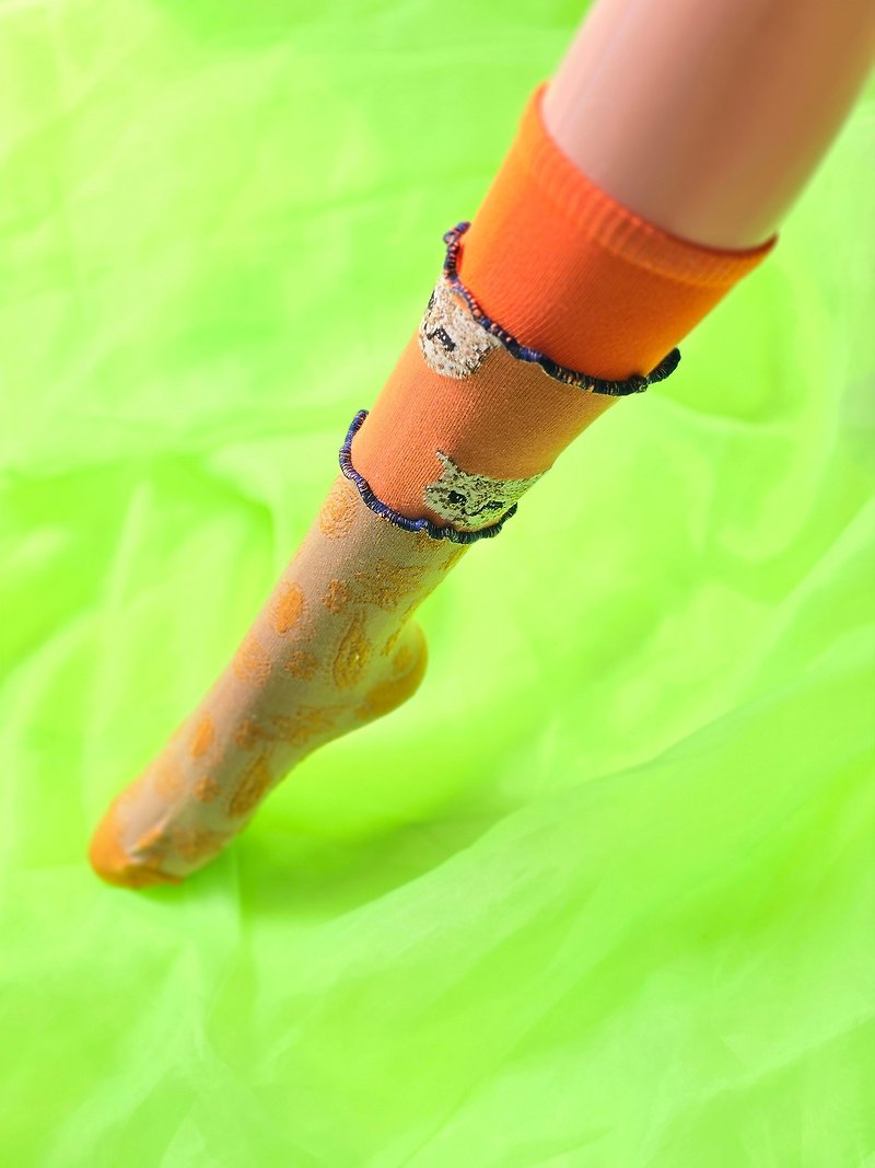 Orange Cat Colorful Mellow Socks Flashy Socks Unique 22.5-25 Women's Socks - ถุงเท้า - วัสดุอื่นๆ สีส้ม