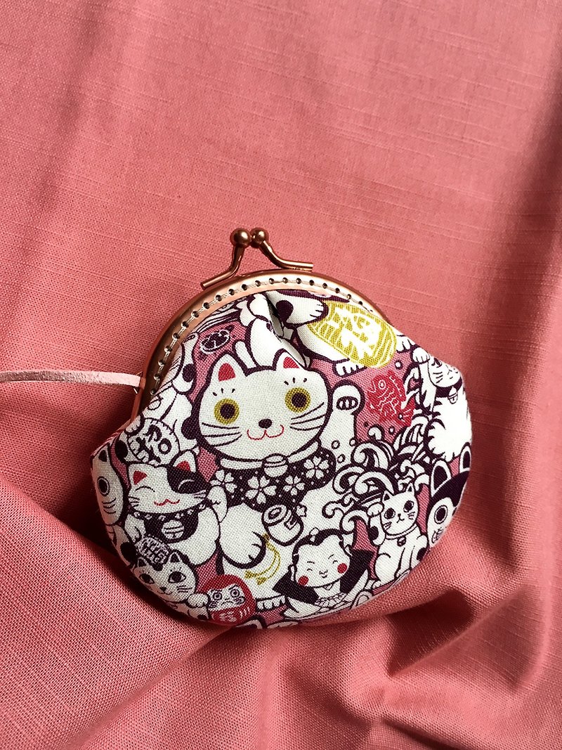 hm2. Lucky meow pink shells. Gold bag - กระเป๋าใส่เหรียญ - ผ้าฝ้าย/ผ้าลินิน สึชมพู