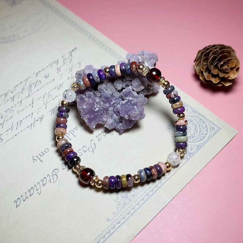 天然舒俱萊 石榴 雪霜 設計手鍊 - 手鍊/手鐲 - 水晶 紫色