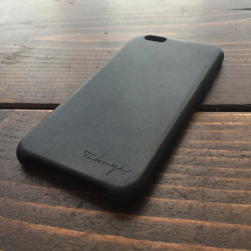Custom name personalised iPhone 7 / 8 leather case - เคส/ซองมือถือ - หนังแท้ สีดำ