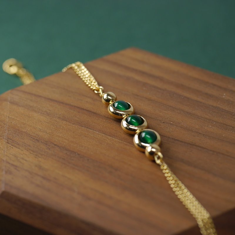 輕珠寶系列 天然綠瑪瑙手鍊 - 手鍊/手鐲 - 半寶石 綠色