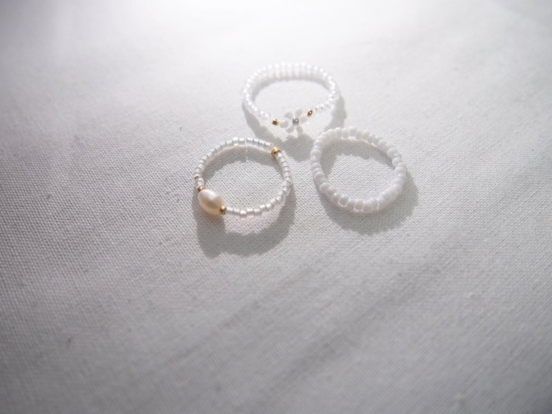 Freshwater pearl triple bead ring romantic gift stacking - General Rings - Other Materials White