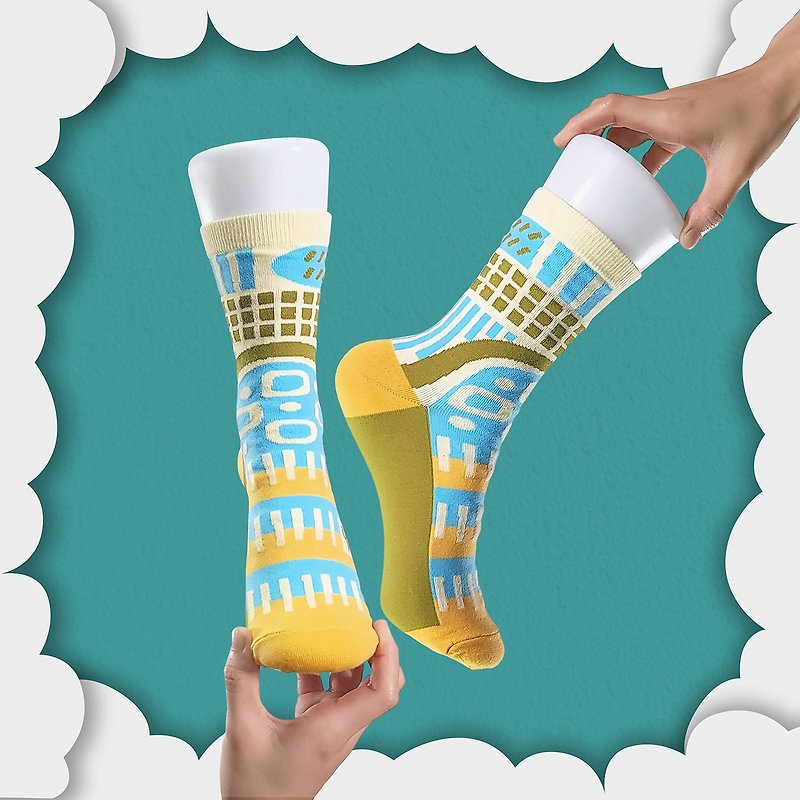 Landfill Cream Unisex Crew Socks | Patterned Socks | Colorful Fun & Comfortable - ถุงเท้า - ผ้าฝ้าย/ผ้าลินิน สีเหลือง