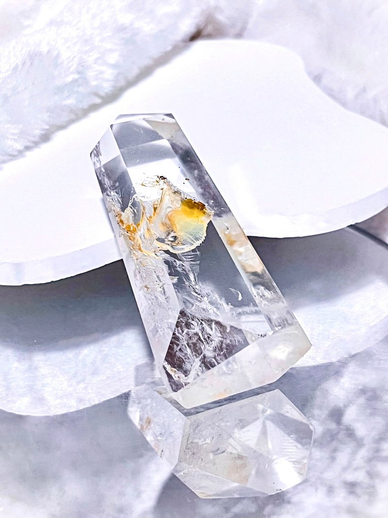 【限定孤品】喜馬拉雅黃膠花白水晶柱 | 天然礦石 • 金魚膠花 - 其他 - 水晶 多色