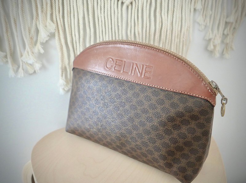 Celine中古經典老花化妝包/古董包 - 附送揹帶和轉換器 - 化妝包/收納袋 - 其他材質 咖啡色