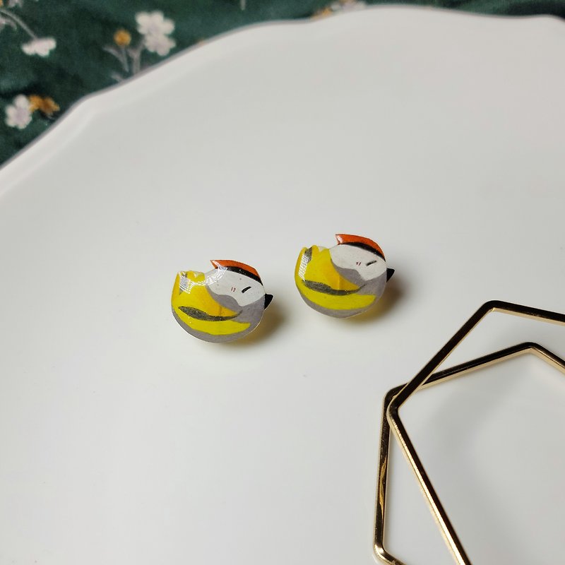 火冠戴菊 台灣特有種 可愛表情 手繪熱縮片 耳環 - 耳環/耳夾 - 不鏽鋼 多色