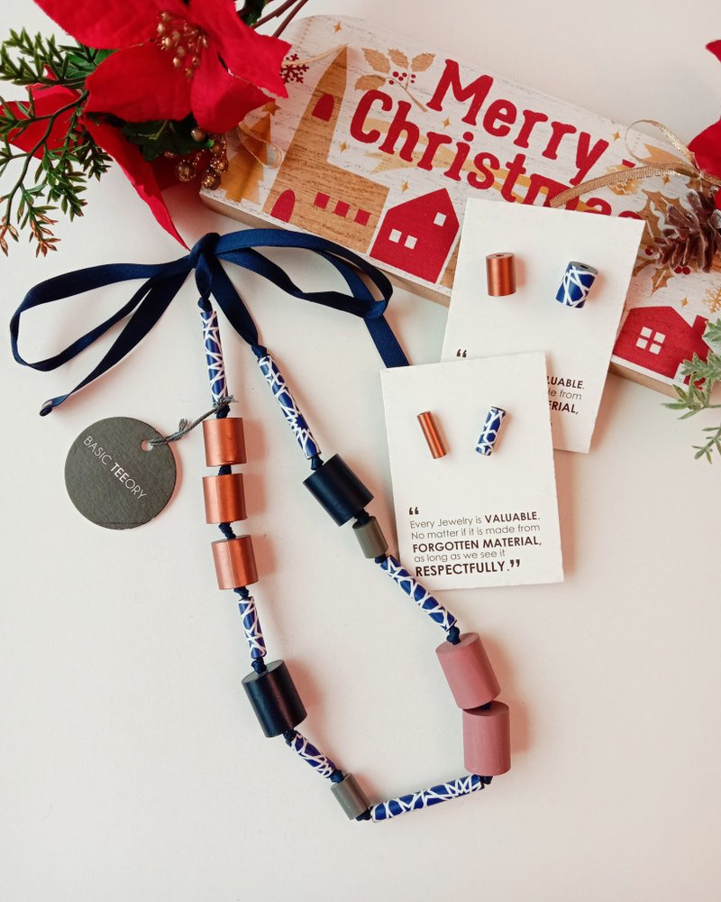 Arabic geometric design handmade long beaded anti-fog and water-resistant paper necklace - Necklaces - Paper Gold