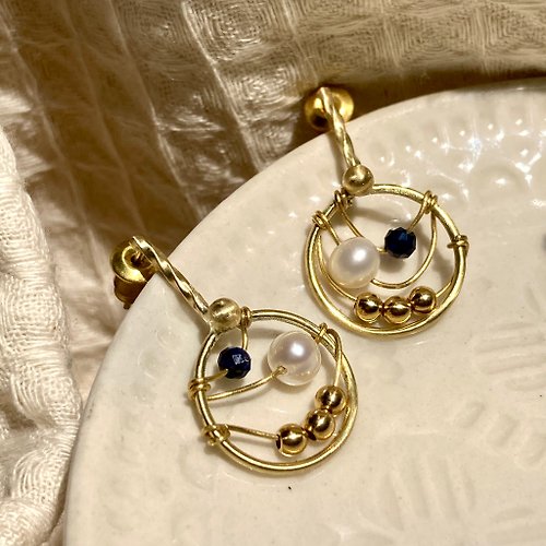 老林雜貨Travelin 老林雜貨 | 青金石珍珠黃銅設計耳環 (針式 / 夾式)