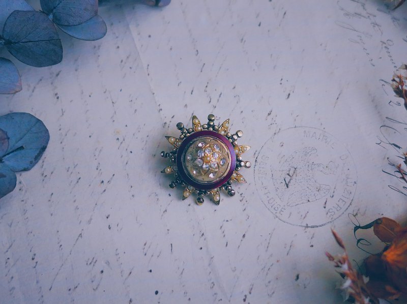 Coro 行星 千層糖果花系列胸針－美國古董首飾 Vintage Jewelry - 胸針 - 其他金屬 