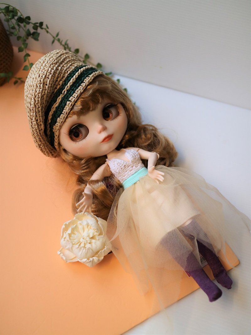 crochet stylish outfit set for Blythe or BJD 4 pieces in a set - ตุ๊กตา - ไฟเบอร์อื่นๆ สีกากี