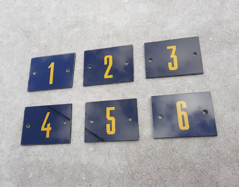 Soviet plexiglass apartment door number sign 1 2 3 4 5 6 gold black number plate - ม่านและป้ายประตู - วัสดุอื่นๆ สีดำ