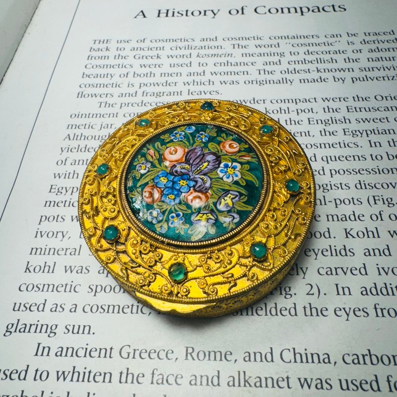 French Antique Gilt Bronze Powder Box with Painted Enamel and Gemstones - อื่นๆ - โลหะ 