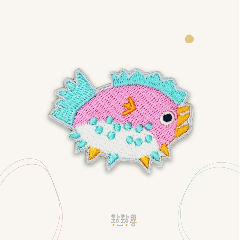 童趣刺繡貼-氣噗噗河豚 - 徽章/別針 - 繡線 綠色