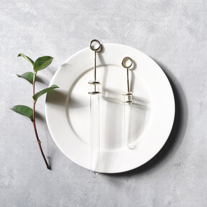 Leaf 真鍮とガラスの一輪挿し - 花瓶/花器 - 銅/黃銅 金色