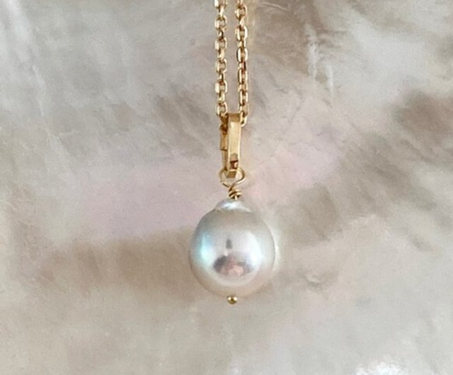 k18 gold ◇ Akoya pearl ◇ Natural color Lux White ◇ K18 pendant