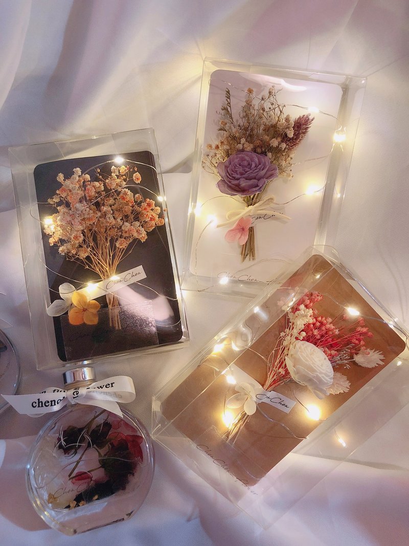 浪漫發光乾燥花卡片 畢業乾燥花卡片 生日卡片 聖誕節 乾燥花 - 乾燥花/永生花 - 其他材質 多色