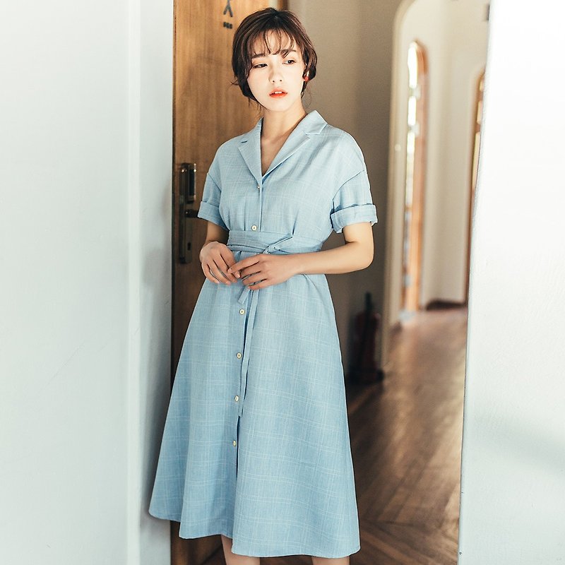 Annie Chen 2017 new spring and summer loose plaid dress belted dress - ชุดเดรส - ผ้าฝ้าย/ผ้าลินิน สีน้ำเงิน