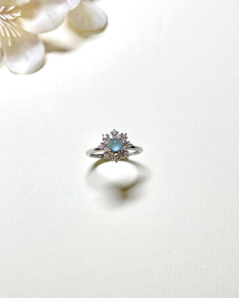 [Snowflake] Ice glass blue jadeite ring s925 sterling silver plated with 18k gold - แหวนทั่วไป - หยก สีน้ำเงิน