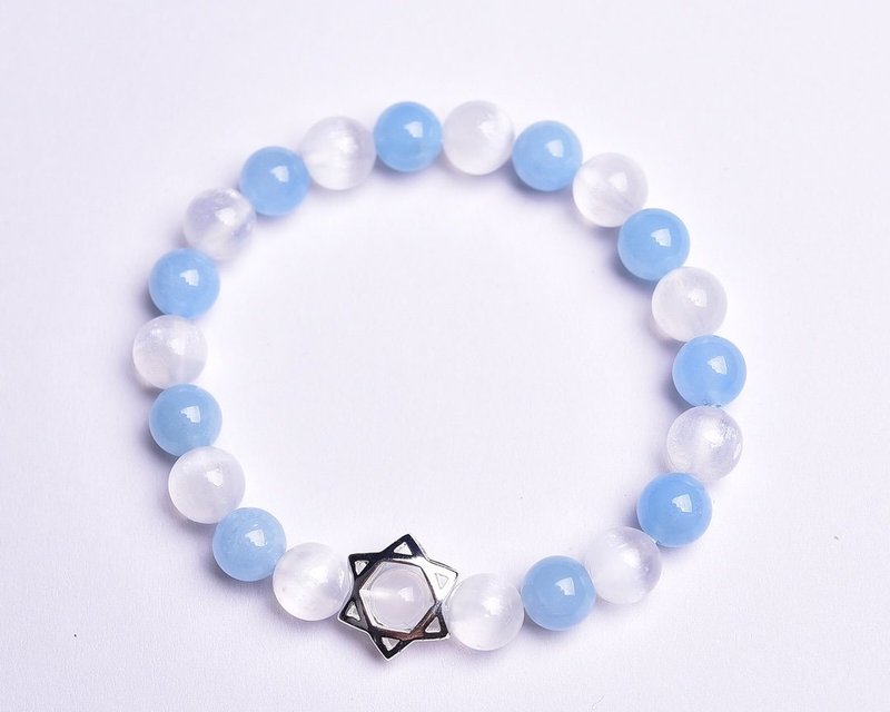 Natural multi-treasure aquamarine round bead bracelet - สร้อยข้อมือ - คริสตัล 