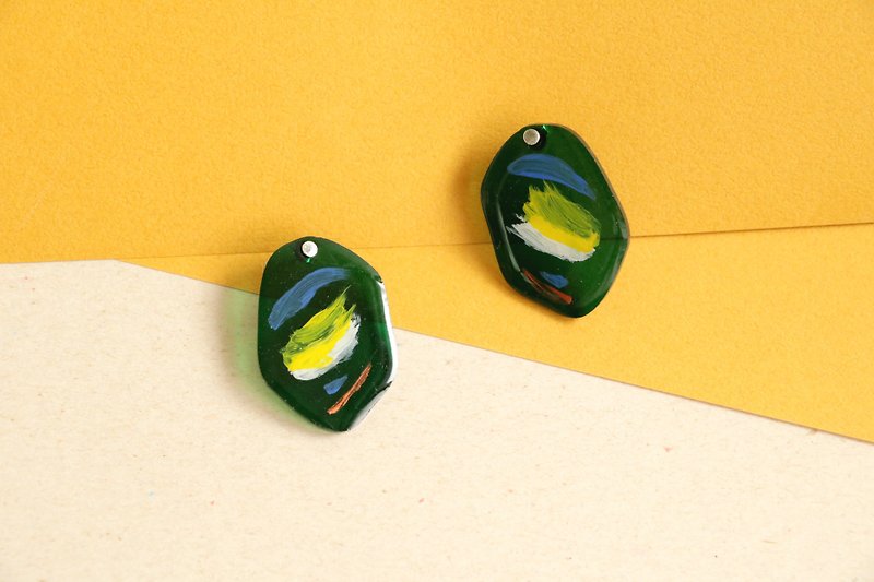 插畫耳環 耳針 耳夾 綠 - 耳環/耳夾 - 樹脂 綠色