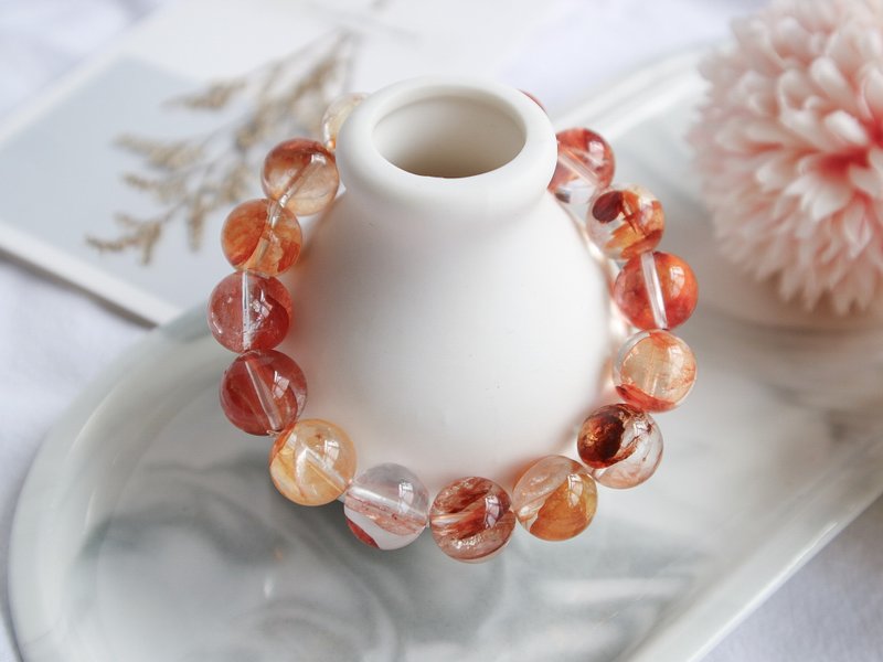 【一物一圖】天然13mm膠花水晶 紅黃膠花水晶手鍊 - 手鍊/手環 - 水晶 紅色