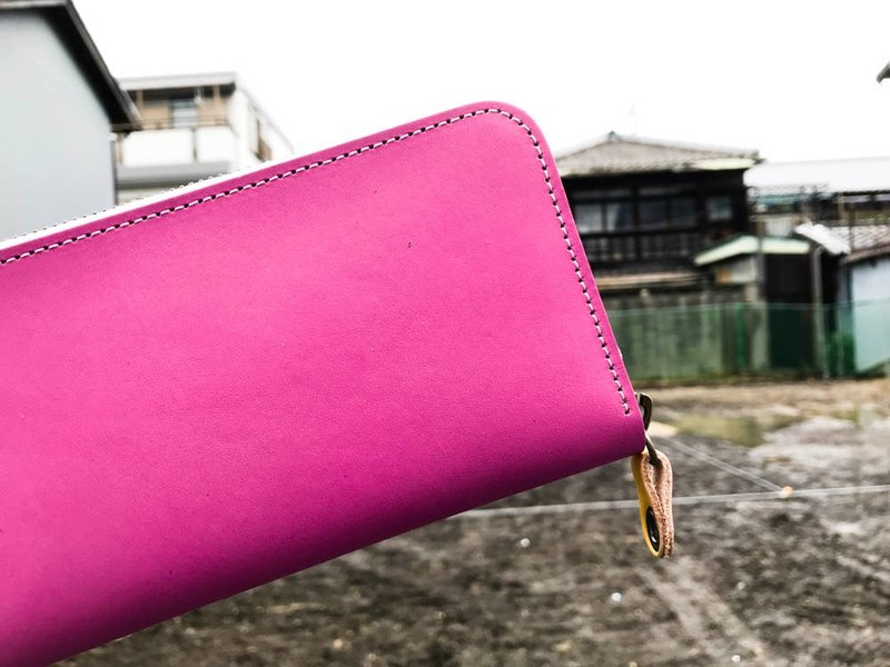 ROUND Classic pink pink round zip wallet Smartphone is also OK RZW-PNWW-RCY-W - กระเป๋าสตางค์ - หนังแท้ สึชมพู