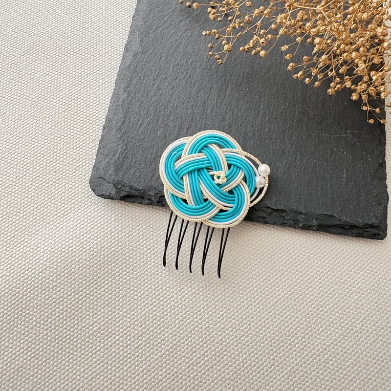 水引 / 綠松石藍 / 梅結小髮梳 / 珍珠點綴清新雅緻 - 髮夾/鯊魚夾 - 絲．絹 藍色