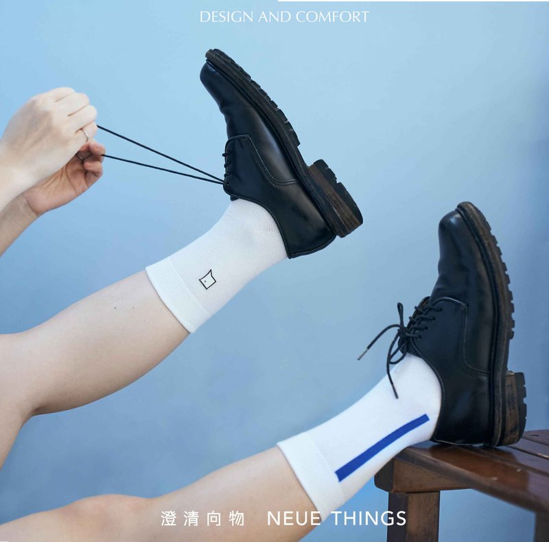 DAILYWEAR純棉雙色系列-側面線條中筒襪(白藍) - 襪子 - 棉．麻 白色