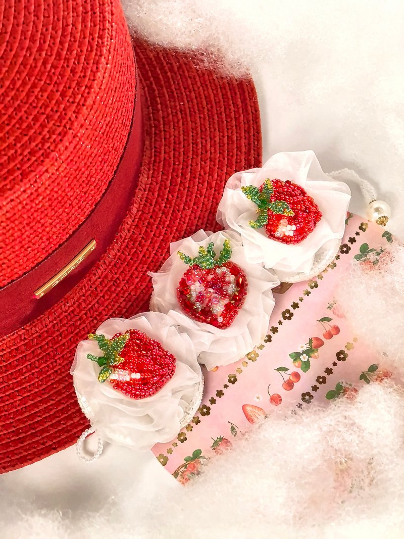 躺在奶油上的草莓系列 | 奶油草莓手鐲 - 手鍊/手鐲 - 塑膠 紅色