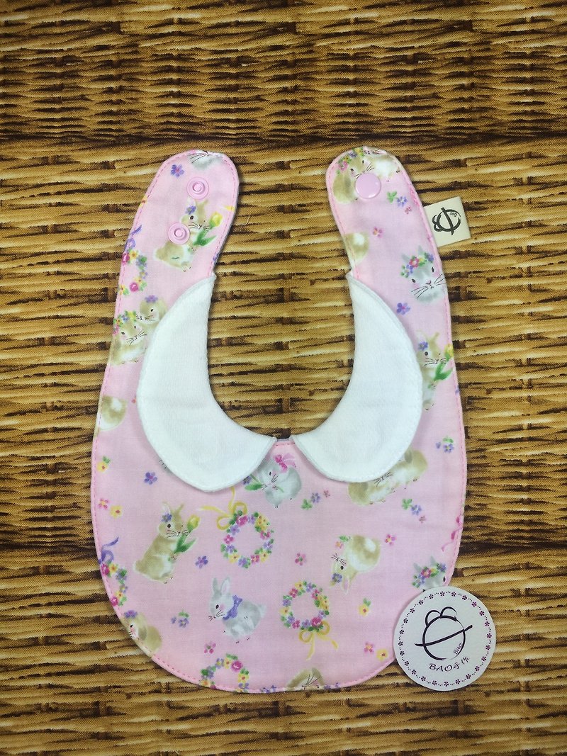 Small round pink rabbit baby saliva towel bib - ผ้ากันเปื้อน - ผ้าฝ้าย/ผ้าลินิน สึชมพู