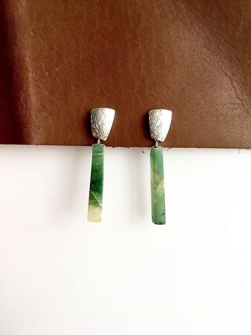 Aventurine forest earrings - ต่างหู - หิน สีเขียว