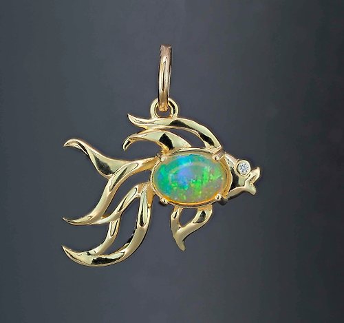 Daizy Jewellery Fish design 14 kt gold pendant with opal and diamond