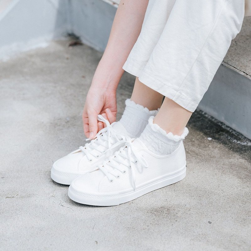 Lace-up casual shoes Flat Sneakers with Japanese fabrics Leather insole - รองเท้าลำลองผู้หญิง - ผ้าฝ้าย/ผ้าลินิน ขาว