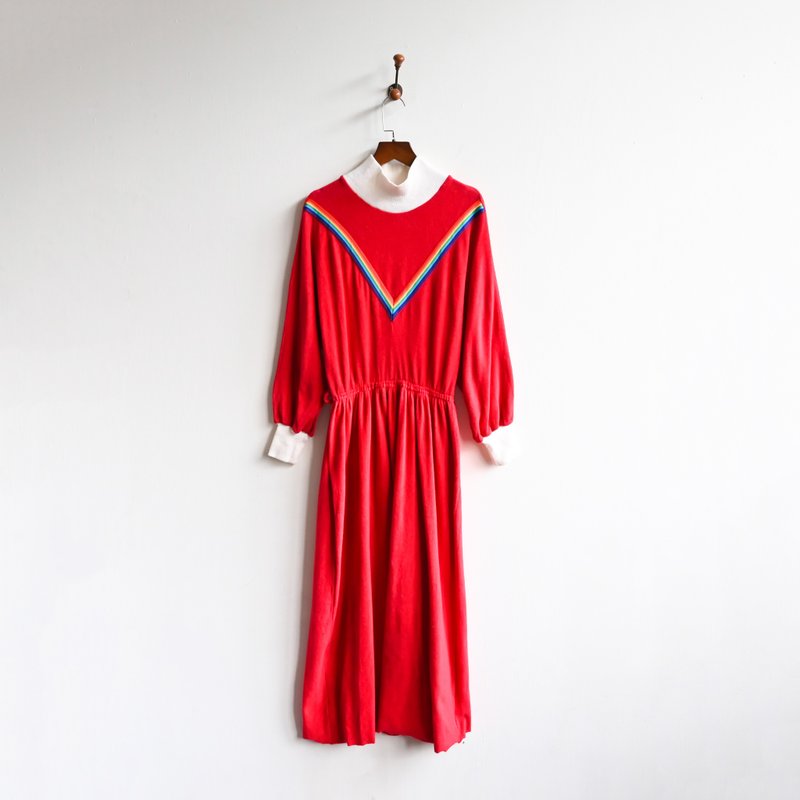 【蛋植物古著】日本製勝利彩虹針織古著洋裝 - 洋裝/連身裙 - 其他人造纖維 紅色