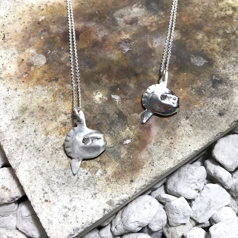 The small world of the sea. Mambo fish necklace. Mola mola. 925 sterling silver. sterling silver - สร้อยคอ - เงินแท้ สีเงิน