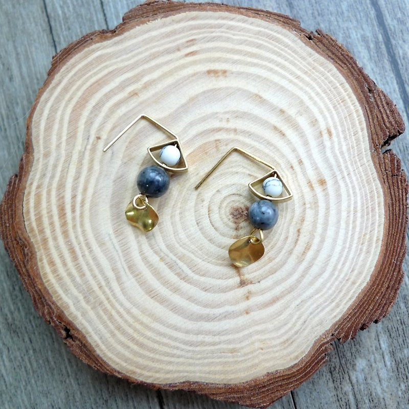 Misssheep- BN23 - Black and White Studded Simple Brass White Turquoise Labradorite Earrings - Earrings & Clip-ons - Other Metals 