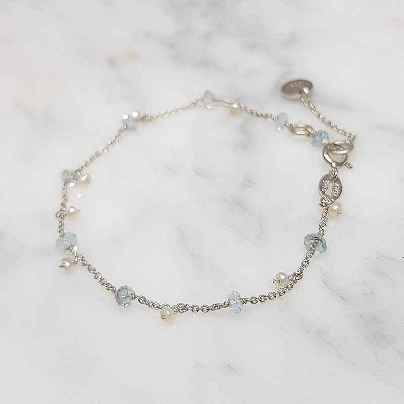 [] ColorDay little smile ~ Topaz _ natural pearl sterling silver bracelet <Topaz_Natural Pearl Silver Bracelet> - Bracelets - Gemstone Blue