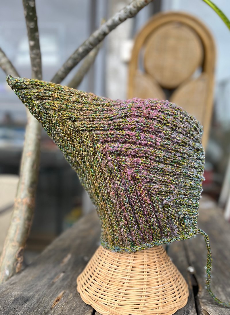 綠野仙境 造型尖尖護耳帽 手工編織羊毛帽 - 帽子 - 羊毛 綠色
