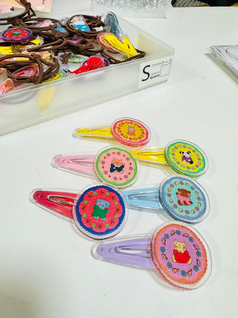 Retro garden hairpin - เครื่องประดับผม - พลาสติก หลากหลายสี