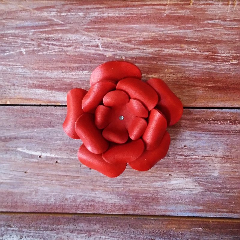 Leather Flower Brooch Hairpin Necklace Red Leather Custom-made Kai Handmade Leather - เข็มกลัด - หนังแท้ สีแดง