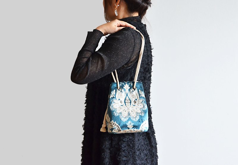 ベニスポシェットマリンバッグブルー　クリスマススペシャルエディション　着物・パーティ・ギフトにも - ショルダーバッグ - コットン・麻 ブルー