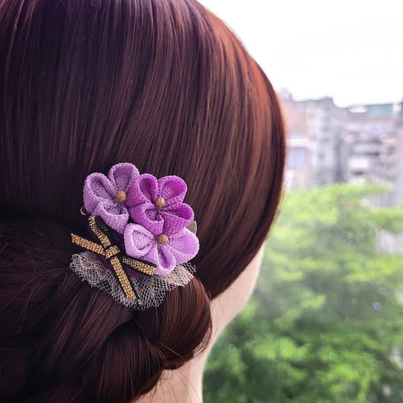 Japanese-style hydrangea brooch dual-purpose clip-つまみ fine work-traditional process-laying table-beginners can get started - งานโลหะ/เครื่องประดับ - ไฟเบอร์อื่นๆ 