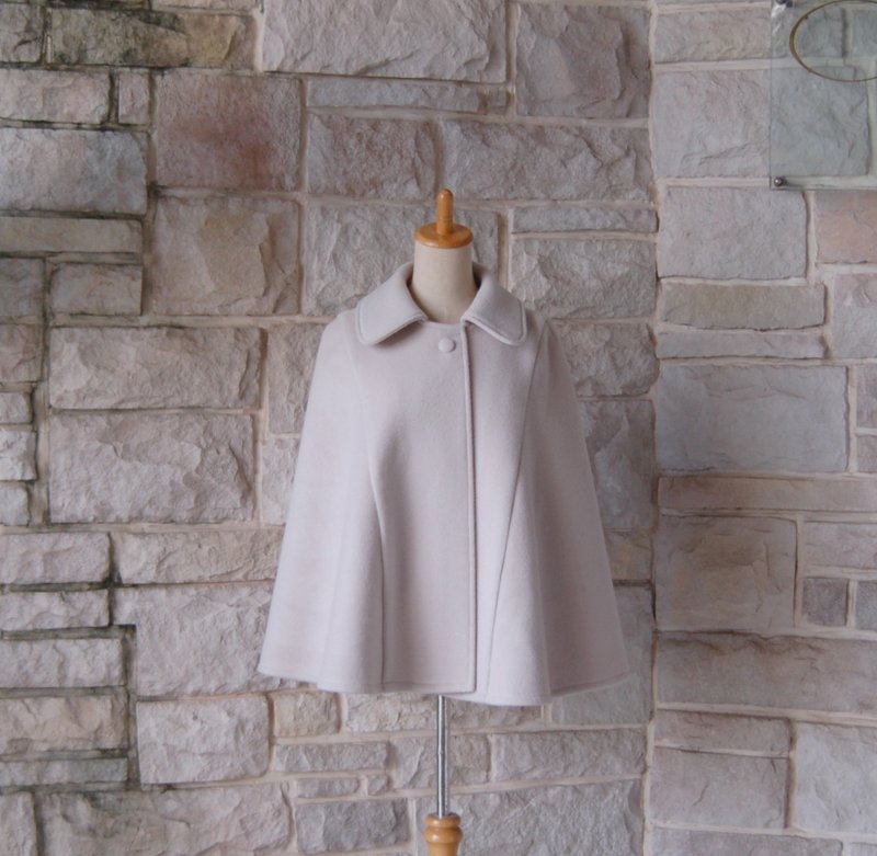 [Elegant Cape Coat] Greige, a marriage of light gray and beige, wool and cashmere - Women's Blazers & Trench Coats - Wool Gray