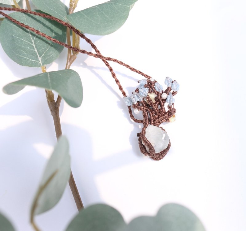 Tree of life fluorite raw mineral Wax thread braided necklace - สร้อยคอ - คริสตัล สีน้ำเงิน