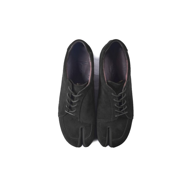 oqLiq X LESS - TABI Sneakers 足袋球鞋(黑)