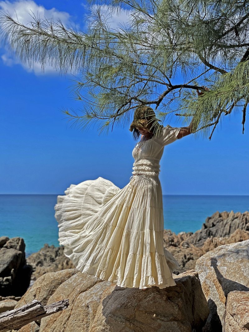 Long wedding bohemian ruffle skirt, elegant and comfortable summer outfits... - 裙子/長裙 - 其他材質 