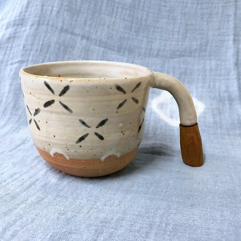 ceramic coffee cup - 杯/玻璃杯 - 陶 白色
